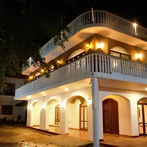  Alloggio in famiglia Murphy's Sri Lanka