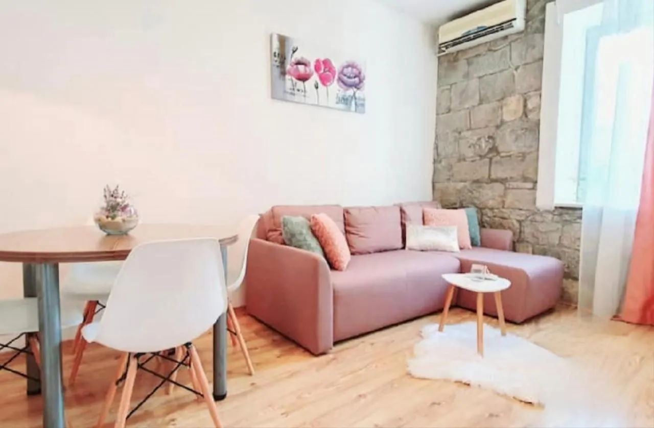 Heritage Stone Wall Spalato